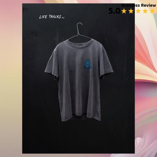Capsule Wardrobe Pick — Nudie Jeans Roy Raw Tracks Tee lookbook fashion