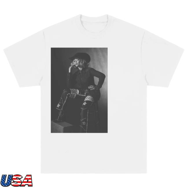 Beyoncé Photo Cowboy Carter Long Sleeve Tee